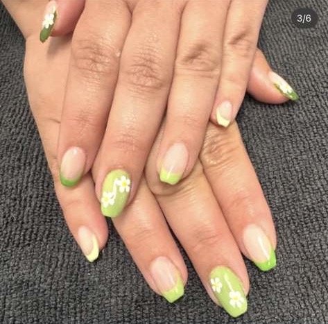 Nail art and manicures at Salon C